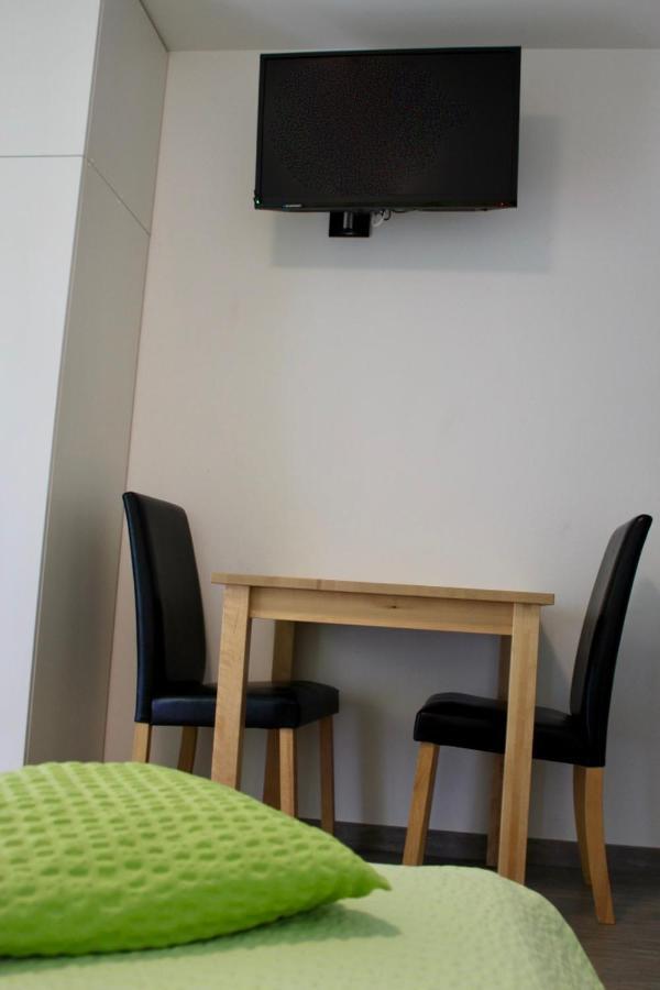 Filipovic Apartmani Медулин Екстериор снимка
