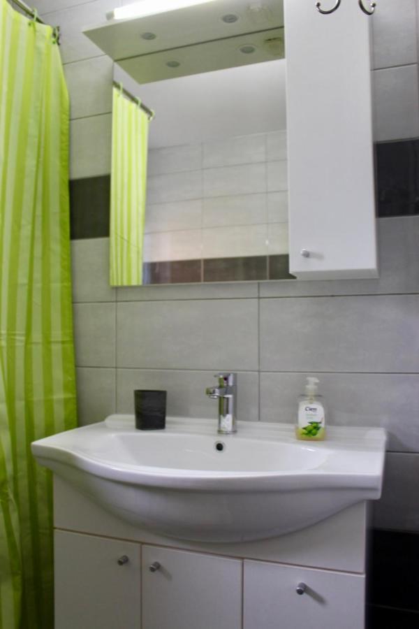 Filipovic Apartmani Медулин Екстериор снимка