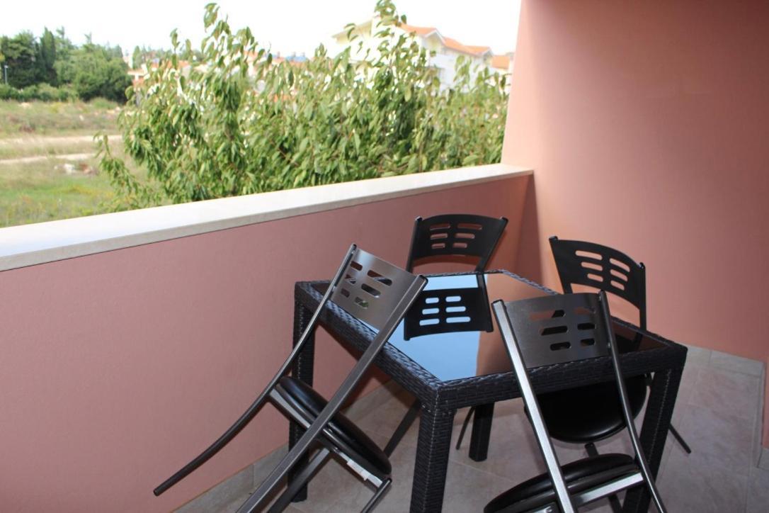 Filipovic Apartmani Медулин Екстериор снимка