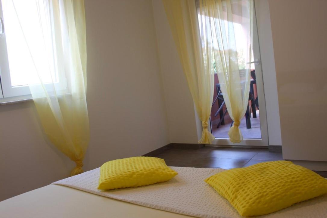 Filipovic Apartmani Медулин Екстериор снимка