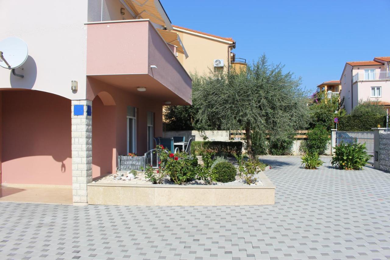 Filipovic Apartmani Медулин Екстериор снимка